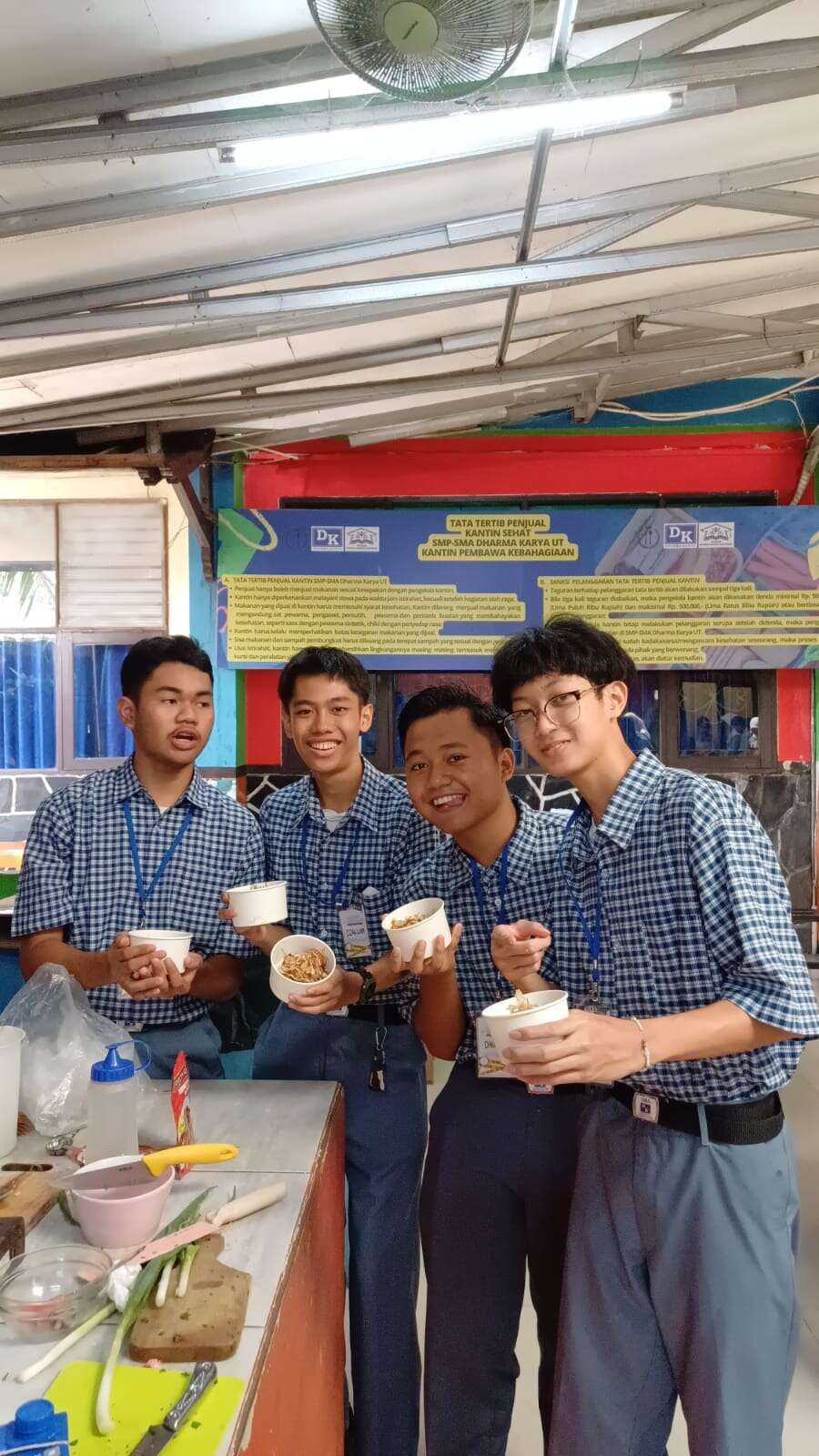 Kelas Entrepreneur SMA Dharma Karya UT